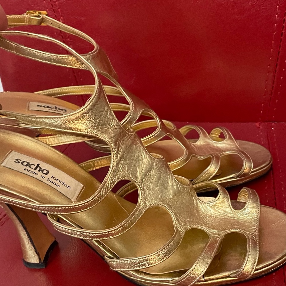 Vintage Gold Leather Sandals Made in Spain by Sasha Sz.9B